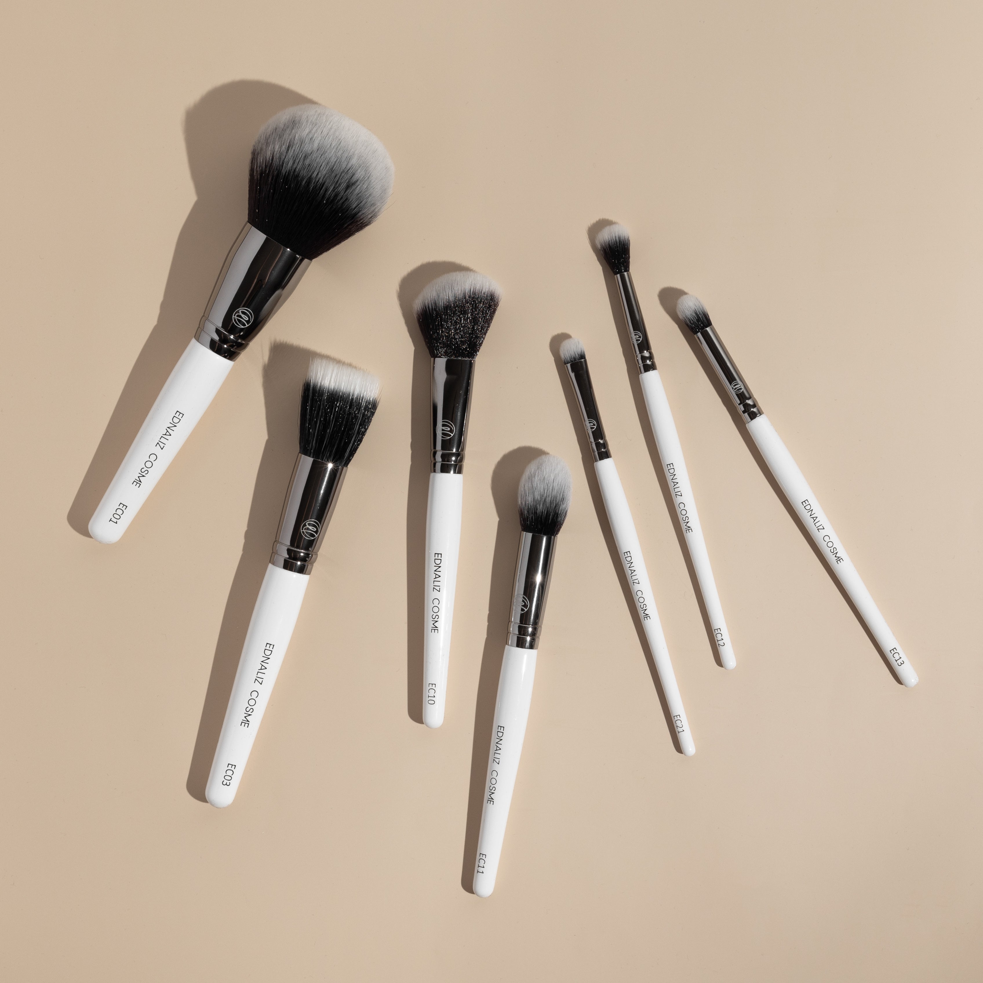 BUNDLE - The Essentials - Eye Brush Set (Includes FREE brush bag!) –  it'sBel Cosmetics